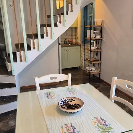 Orpheas Traditional House *