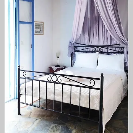 펜션 Orpheas Traditional House Alónnisos