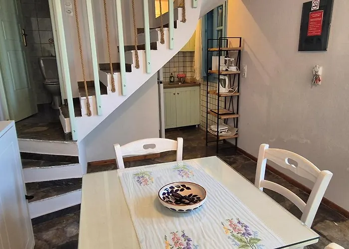 Orpheas Traditional House *